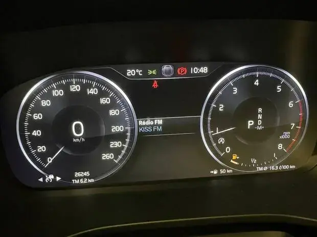 Volvo XC40 2.0 T4 Momentum FWD