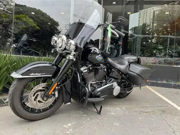 Harley Davidson Heritage Classic FLHC/FLHCS