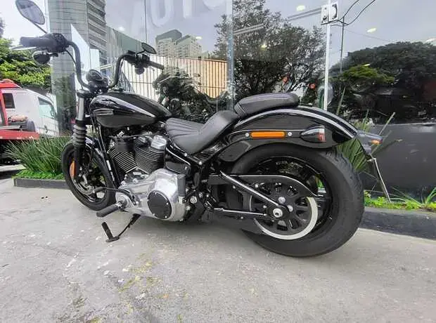Harley Davidson Street Bob FXBB