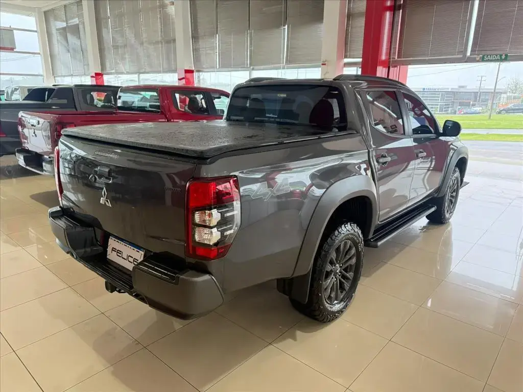 galeria L200 TRITON