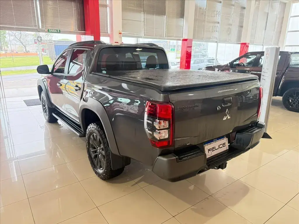 galeria L200 TRITON