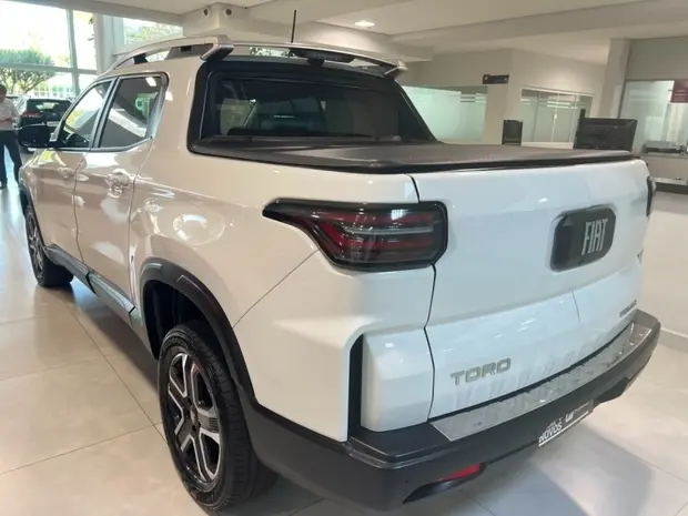Fiat TORO 1.3 TURBO 270 FLEX FREEDOM AT6