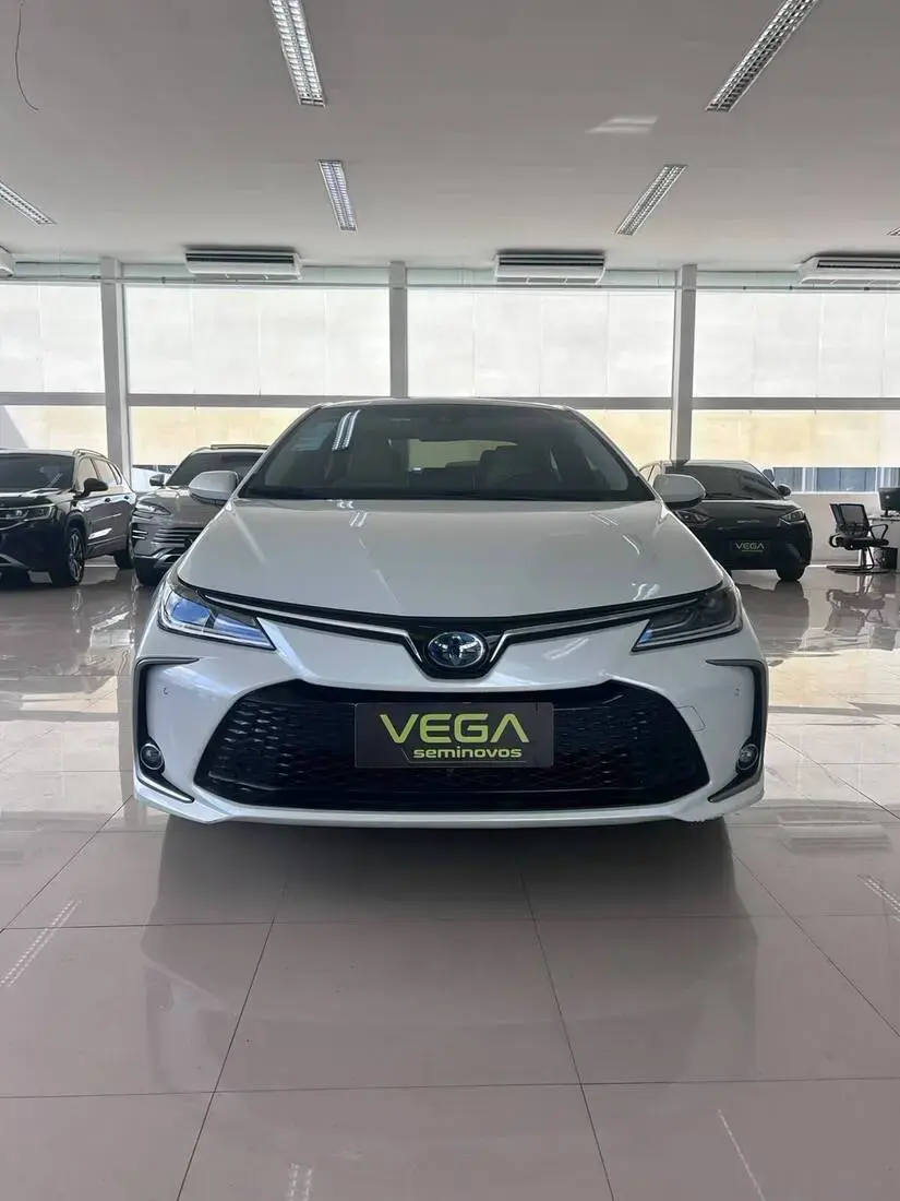 galeria COROLLA HYBRID ALTIS PREMIUM