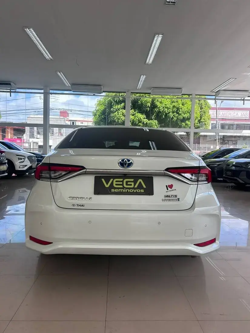 galeria COROLLA HYBRID ALTIS PREMIUM
