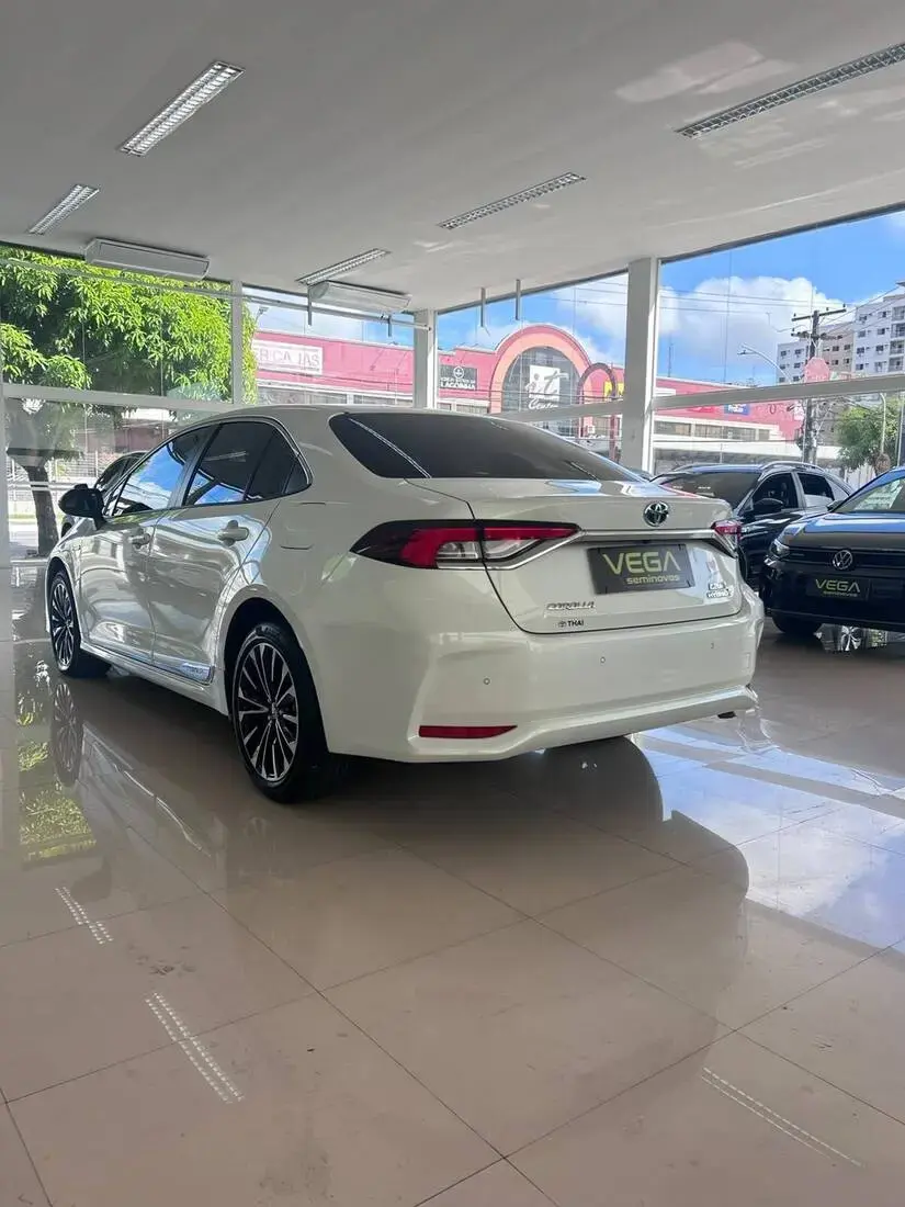 galeria COROLLA HYBRID ALTIS PREMIUM