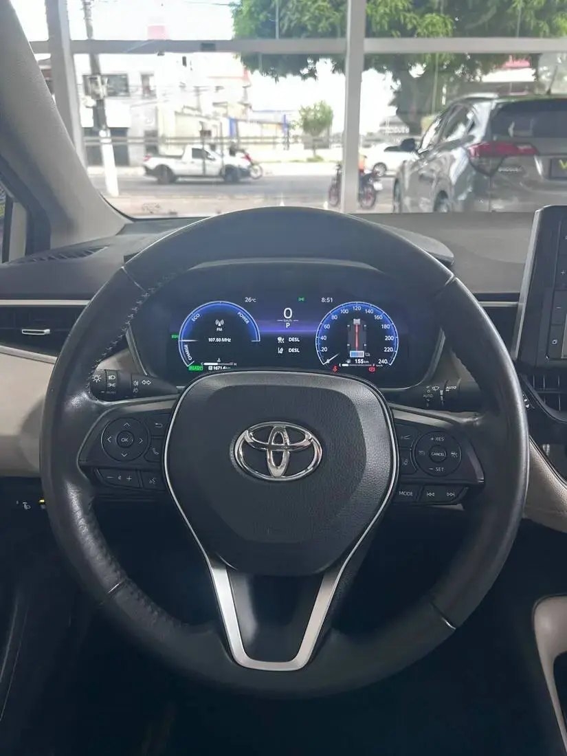 galeria COROLLA HYBRID ALTIS PREMIUM