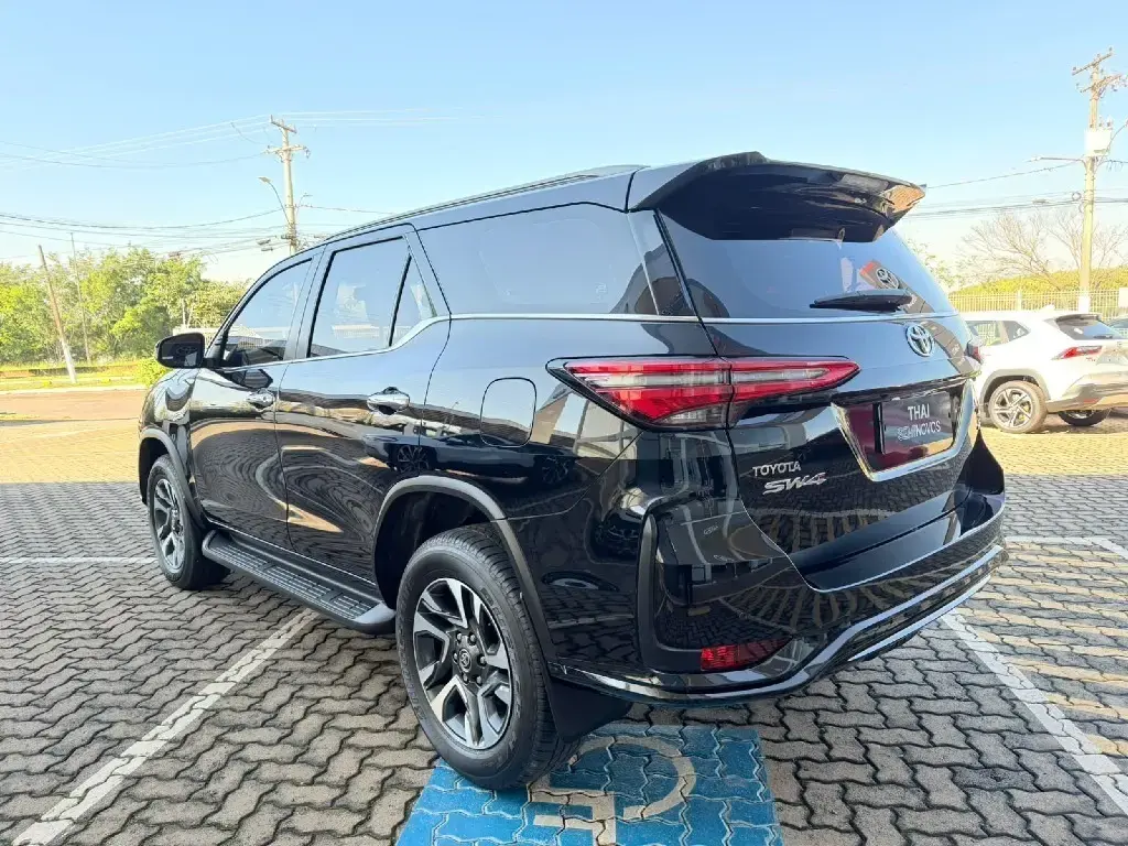 galeria HILUX SW4