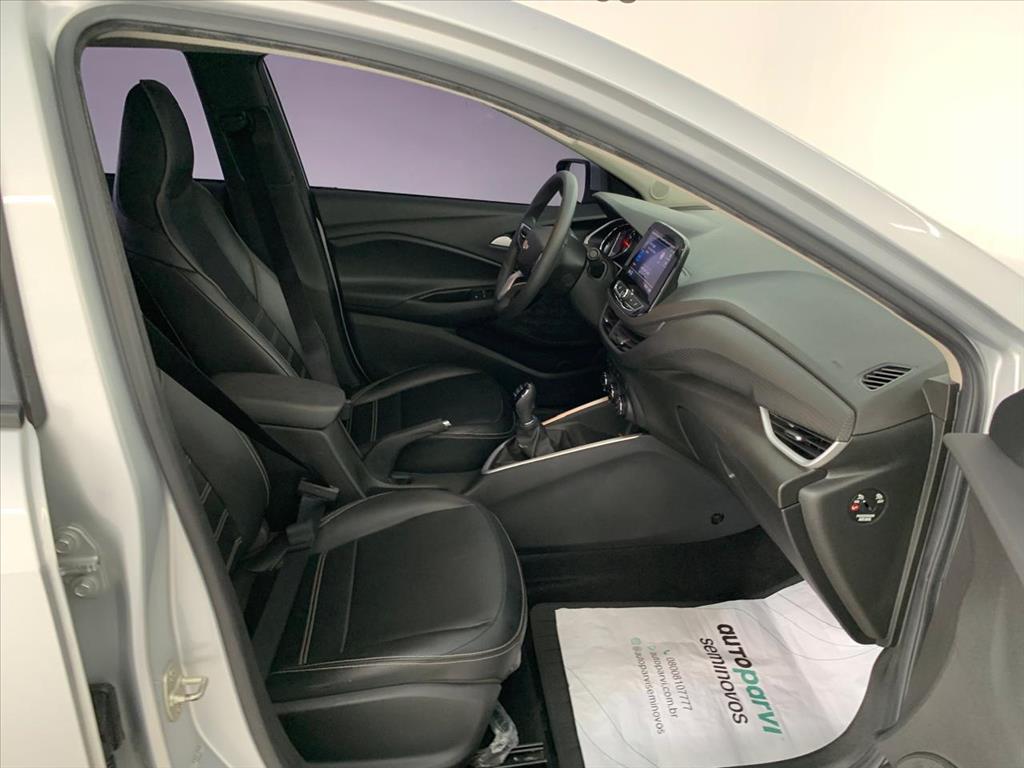 Chevrolet ONIX PLUS