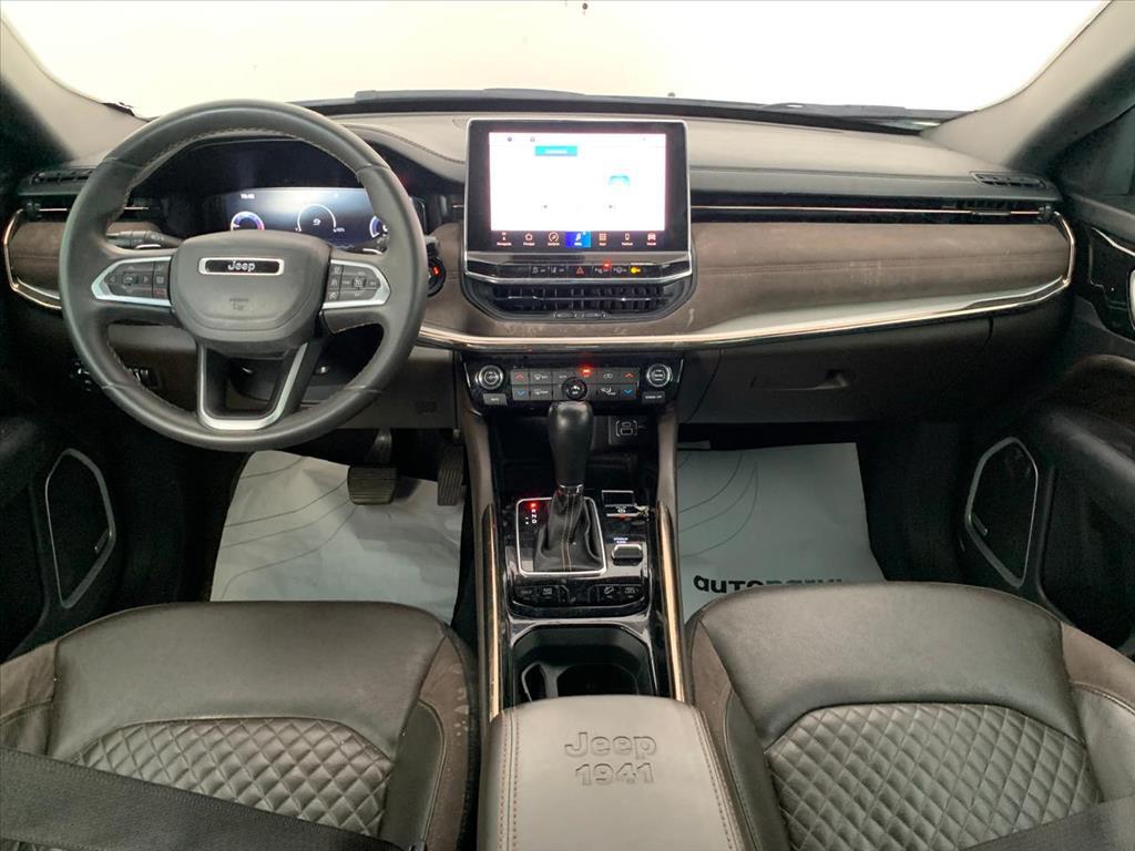 Jeep COMMANDER