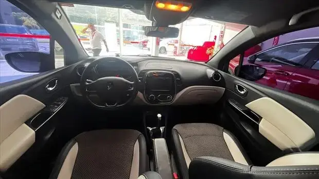 Renault CAPTUR 2.0 16V HI-FLEX INTENSE AUTOMÁTICO