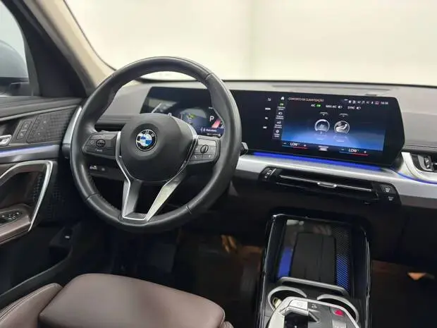 Bmw X1 sDrive20i X Line 2.0 Turbo (Aut.)