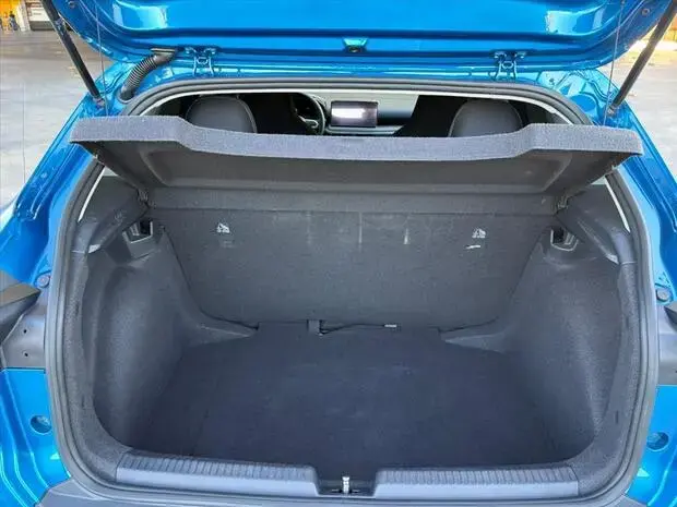 Volkswagen TERA 1.0 MPI MANUAL