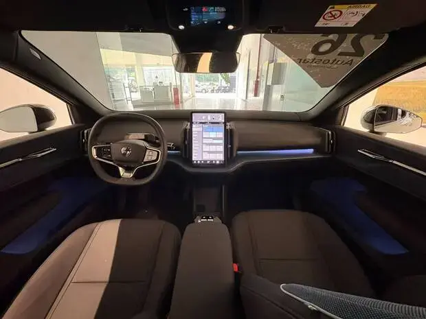 Volvo EX30 Plus E60