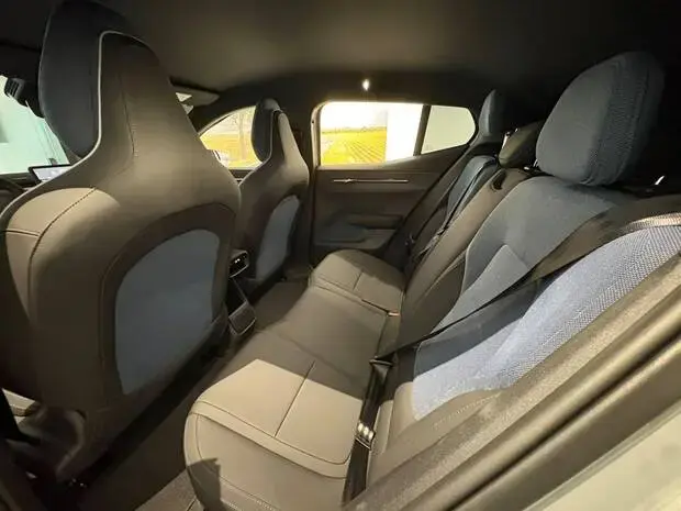 Volvo EX30 Plus E60