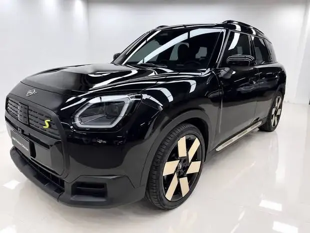 Mini Cooper Countryman SE ALL4 Top