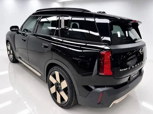 Mini Cooper Countryman SE ALL4 Top