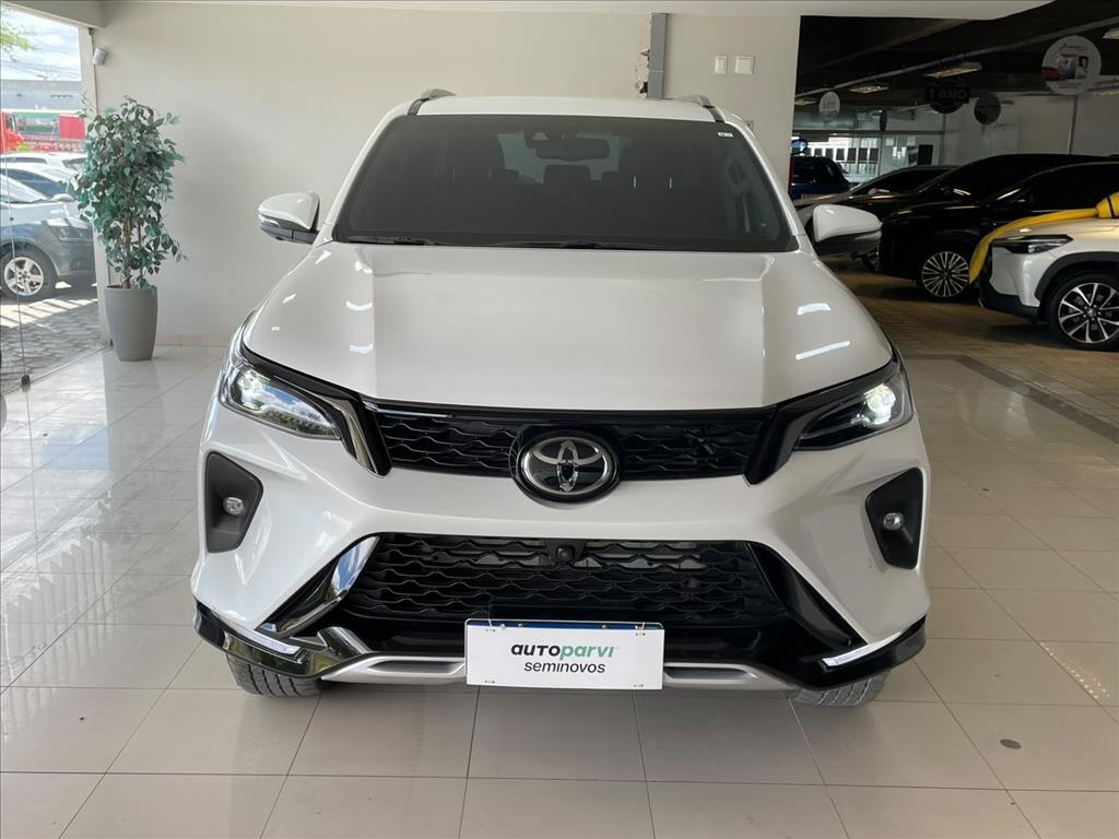 Toyota HILUX SW4
