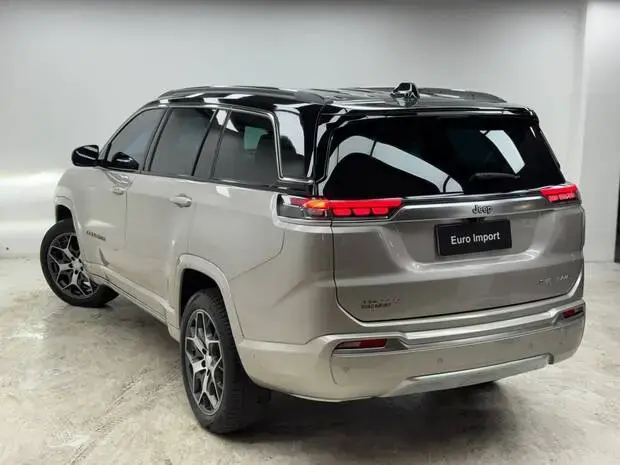 Jeep Commander Overland 2.0 TD380
