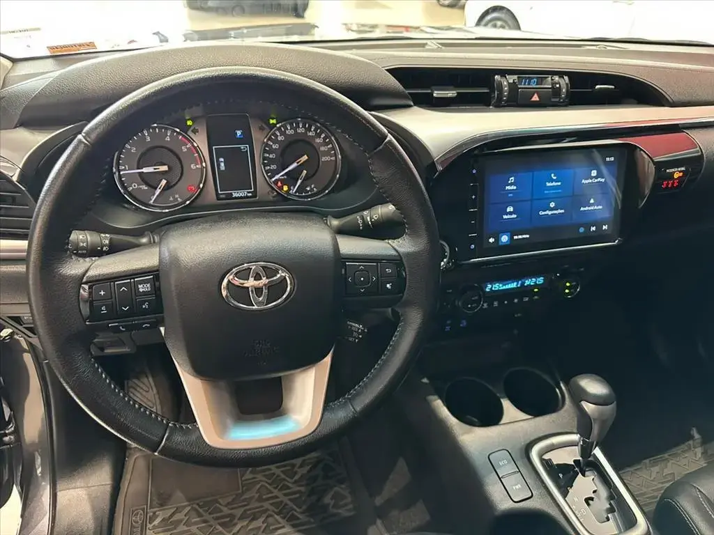 galeria HILUX