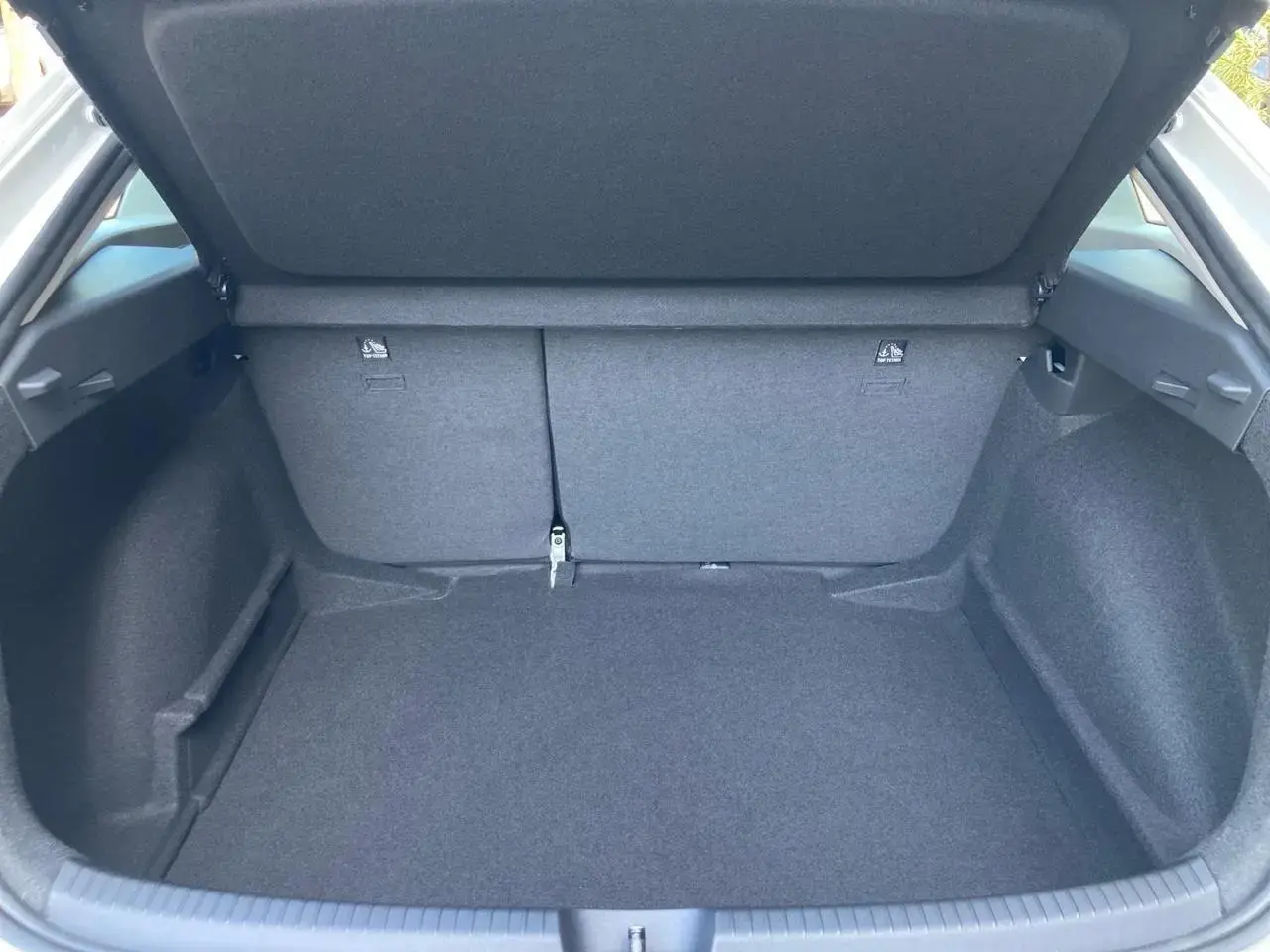 galeria Nivus Sense 1.0 200 TSI Flex Aut.