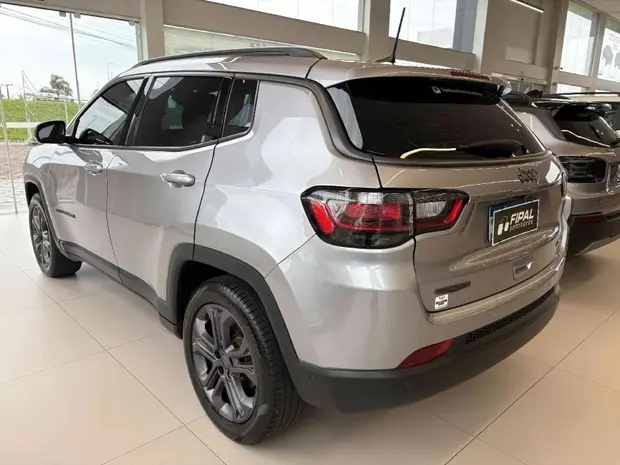 Jeep COMPASS 1.3 T270 TURBO FLEX LONGITUDE AT6