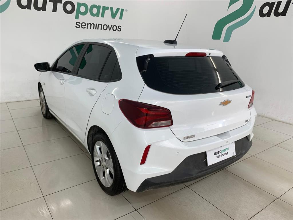 Chevrolet ONIX PLUS