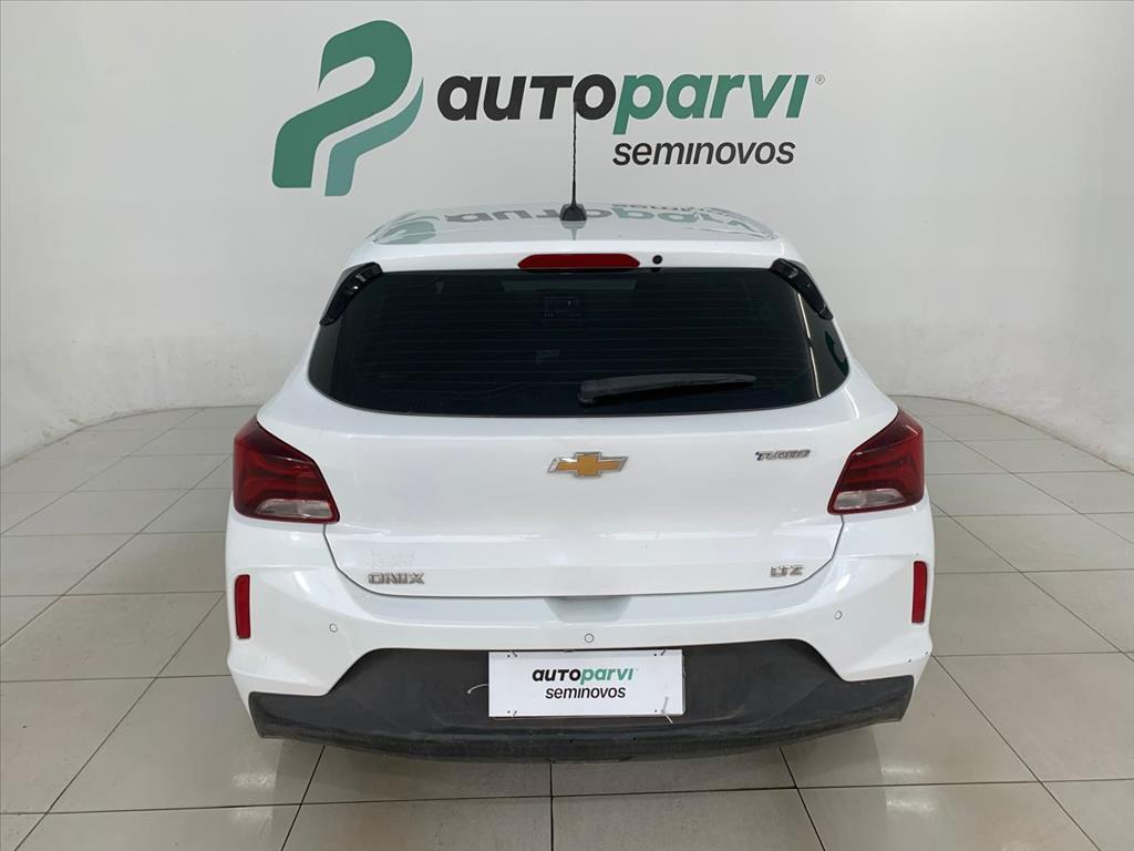 Chevrolet ONIX PLUS