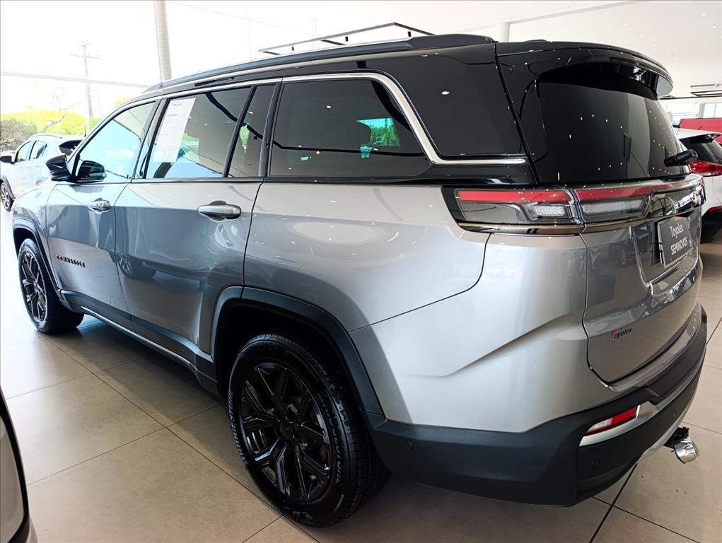 Jeep COMMANDER