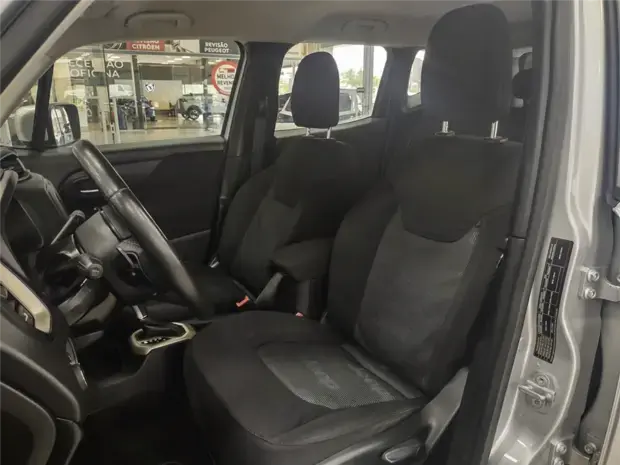 Jeep RENEGADE 1.8 16V FLEX LONGITUDE 4P AUTOMÁTICO
