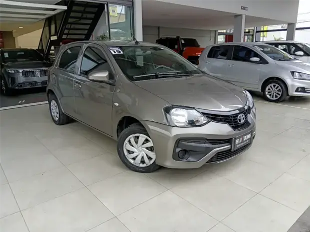 Toyota ETIOS 1.3 X 16V FLEX 4P MANUAL