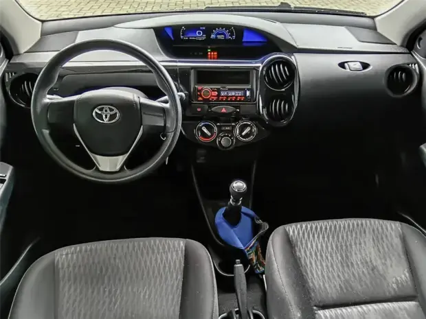 Toyota ETIOS 1.3 X 16V FLEX 4P MANUAL