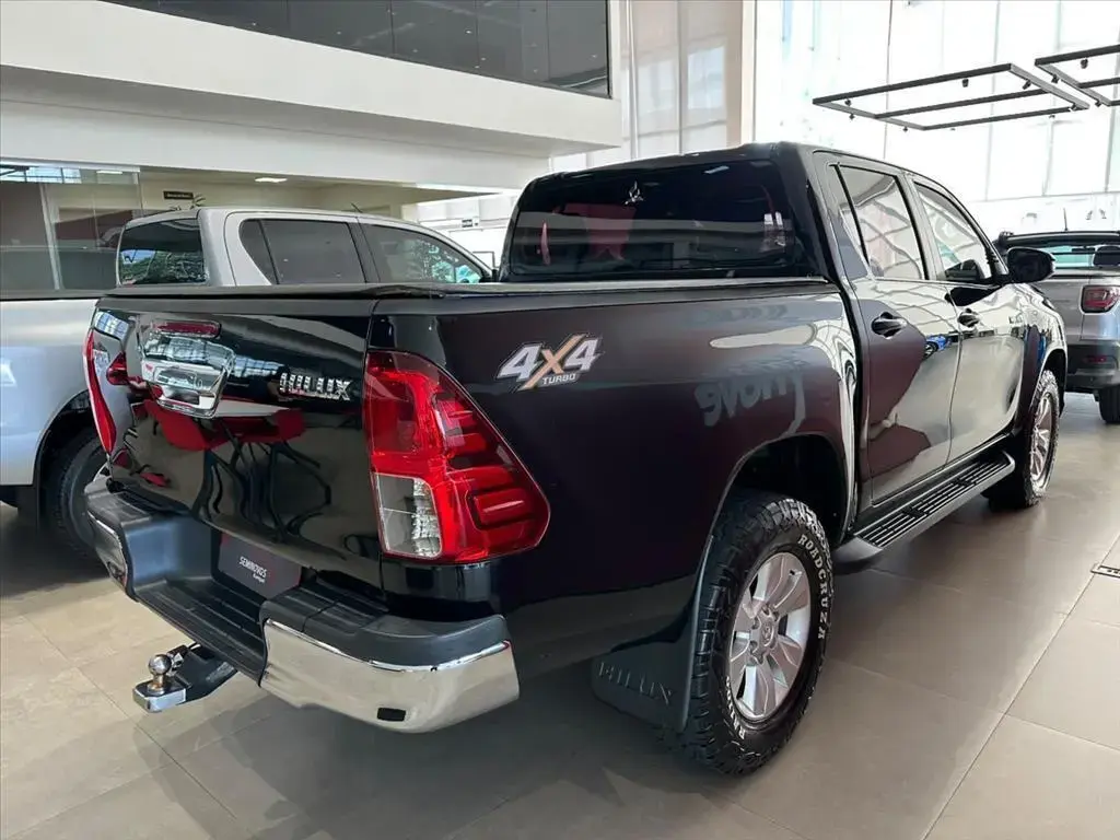 galeria HILUX
