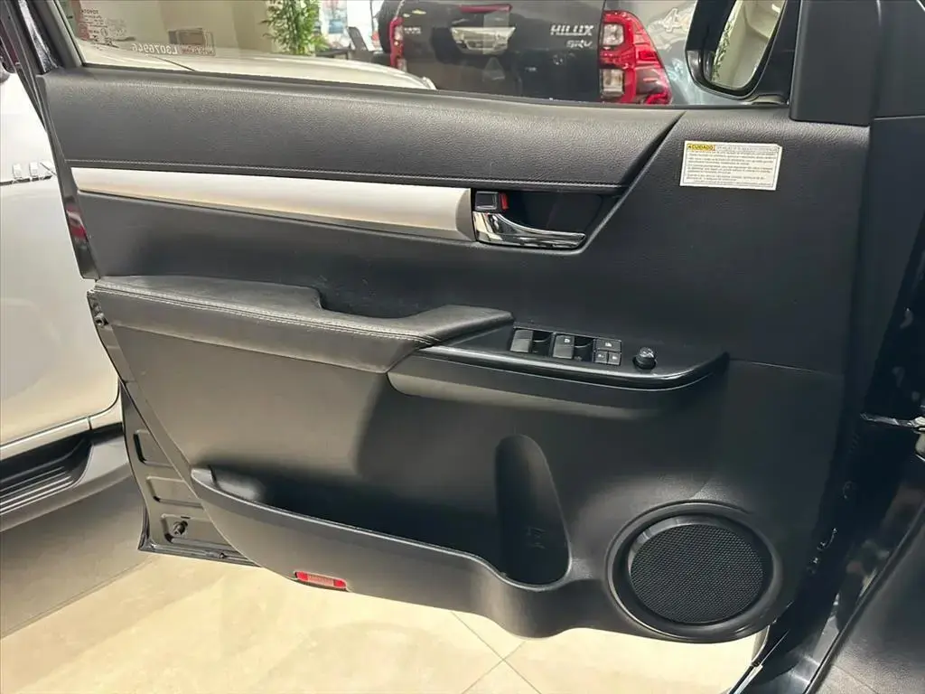 galeria HILUX