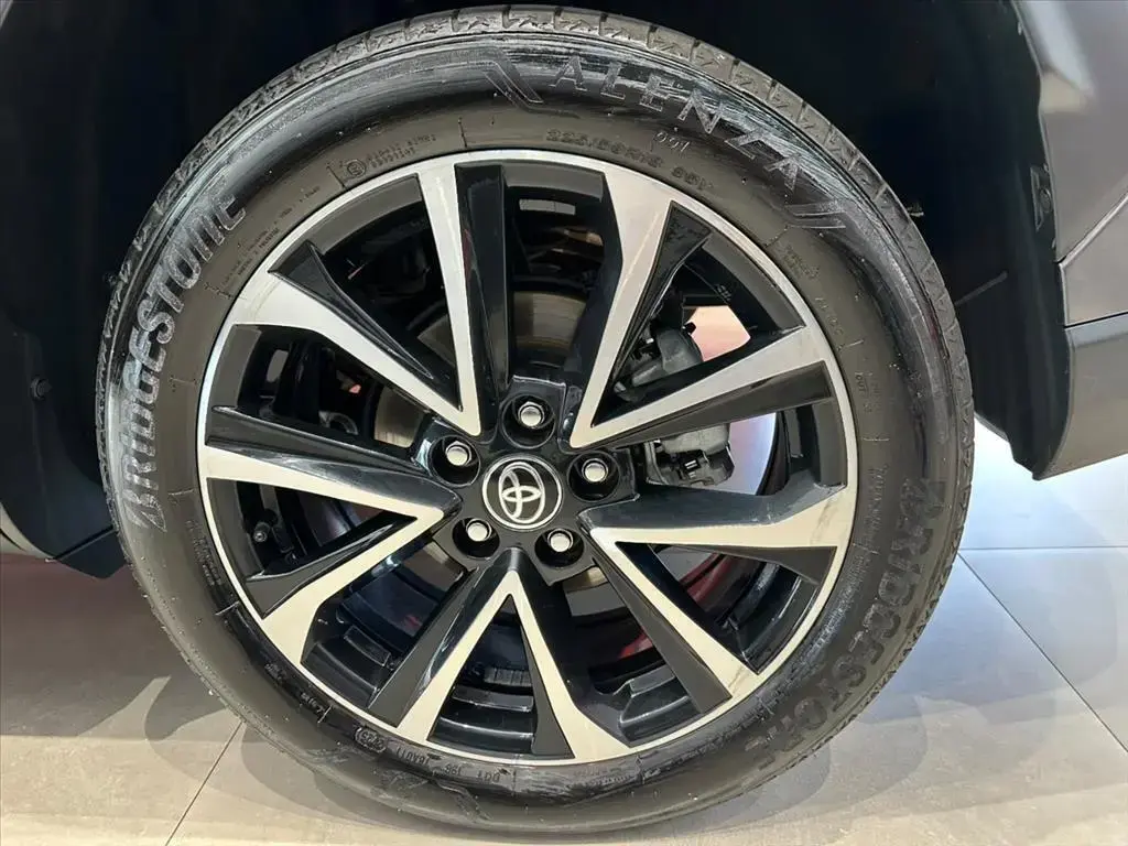 galeria COROLLA CROSS