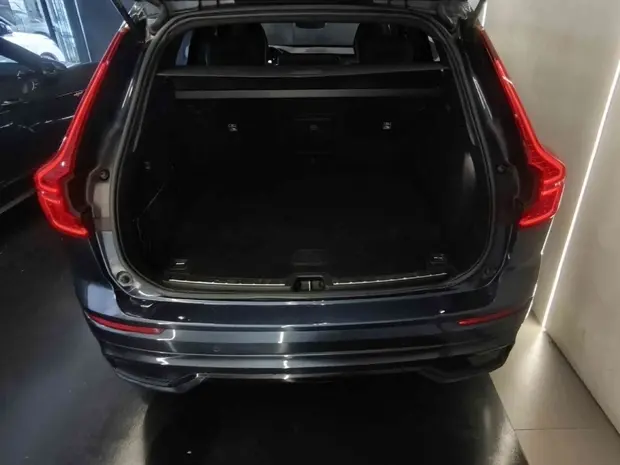 Volvo XC60 2.0 T8 RECHARGE R-DESIGN AWD GEARTRONIC