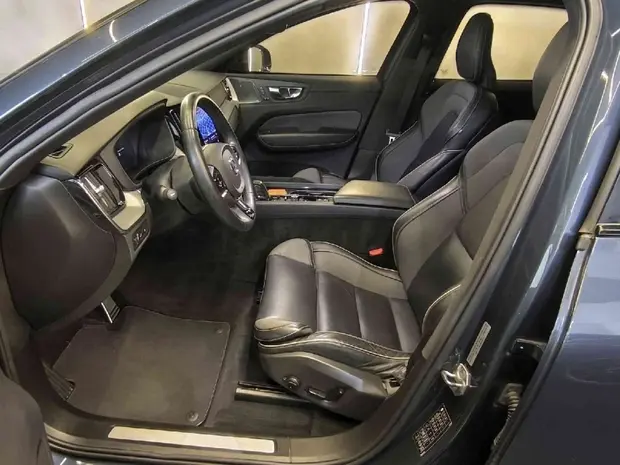 Volvo XC60 2.0 T8 RECHARGE R-DESIGN AWD GEARTRONIC