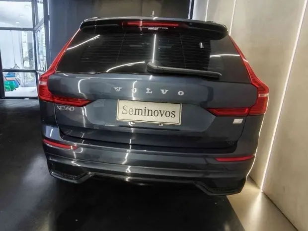 Volvo XC60 2.0 T8 RECHARGE R-DESIGN AWD GEARTRONIC