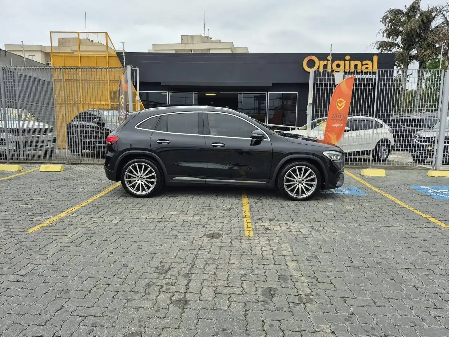 galeria GLA 200