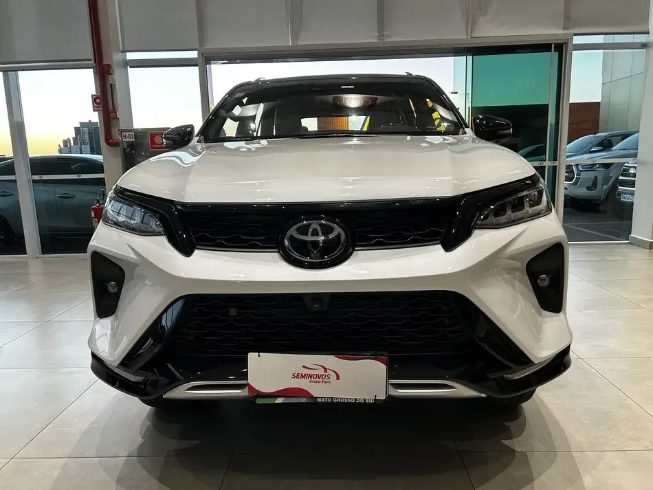Hilux Sw4 2.8 D-4D Turbo Diesel Diamond 7L 4X4 Automático