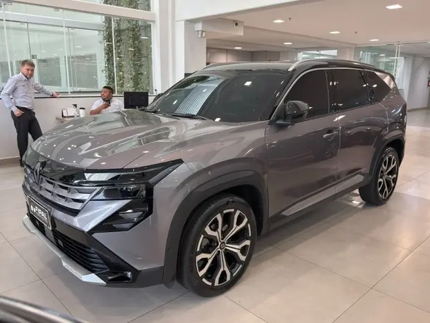 Renault BOREAL 1.3 TCE FLEX ICONIC EDC