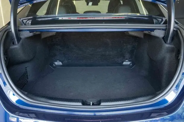 Mercedes Benz C 200 1.5 EQ BOOST HÍBRIDO AMG LINE 9G-TRONIC