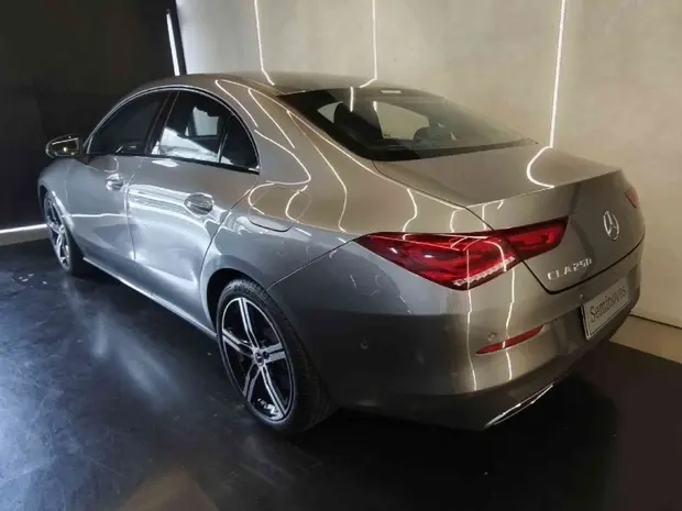 Mercedes Benz CLA 250 2.0 CGI GASOLINA 7G-DCT