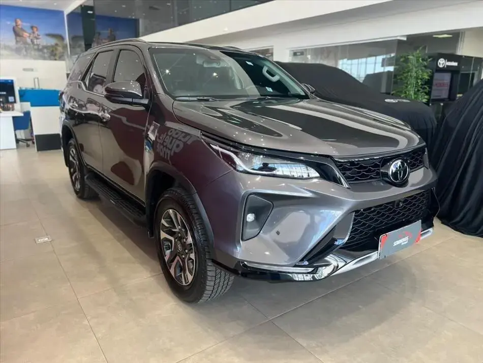 Hilux Sw4 2.8 D-4D Turbo Diesel Srx Platinum 7L 4X4 Automático 2