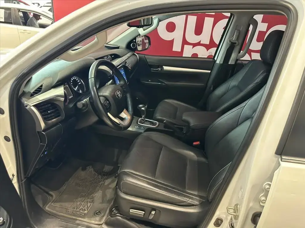 galeria HILUX