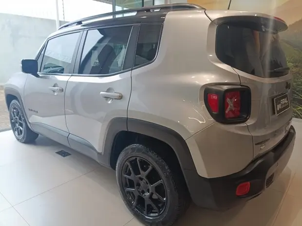 Jeep RENEGADE 1.8 16V FLEX SPORT 4P AUTOMÁTICO