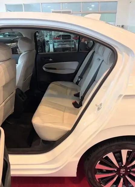 Honda CITY SEDAN TOURING 1.5 16v