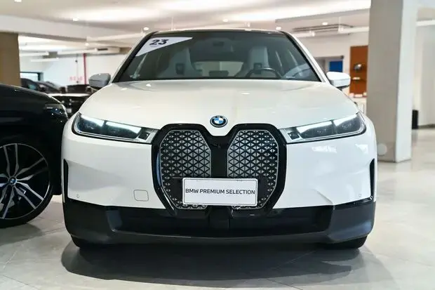 Bmw iX xDrive40 (Aut.) (Elétrico)