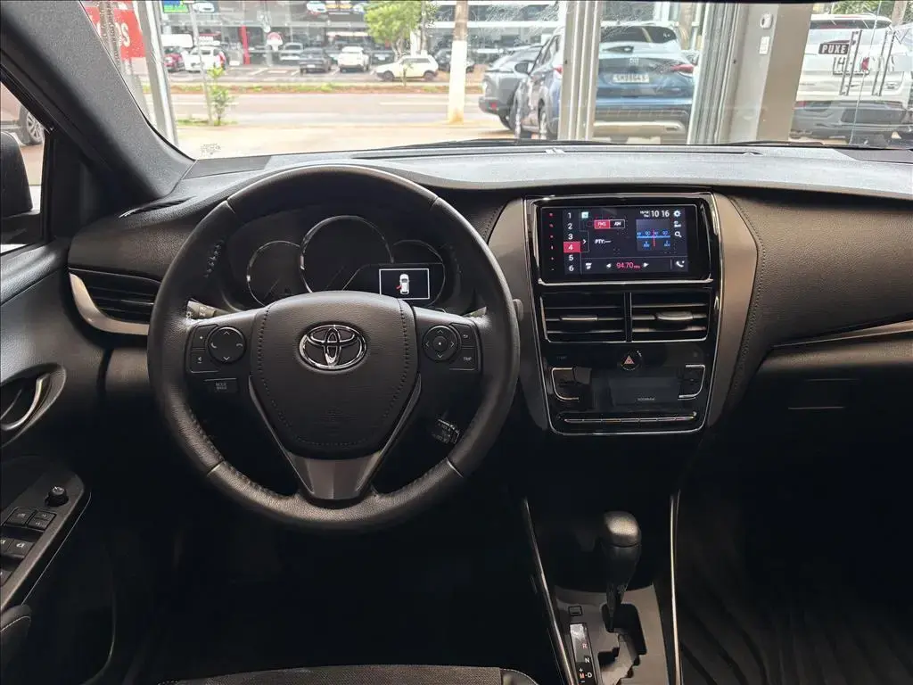 galeria YARIS