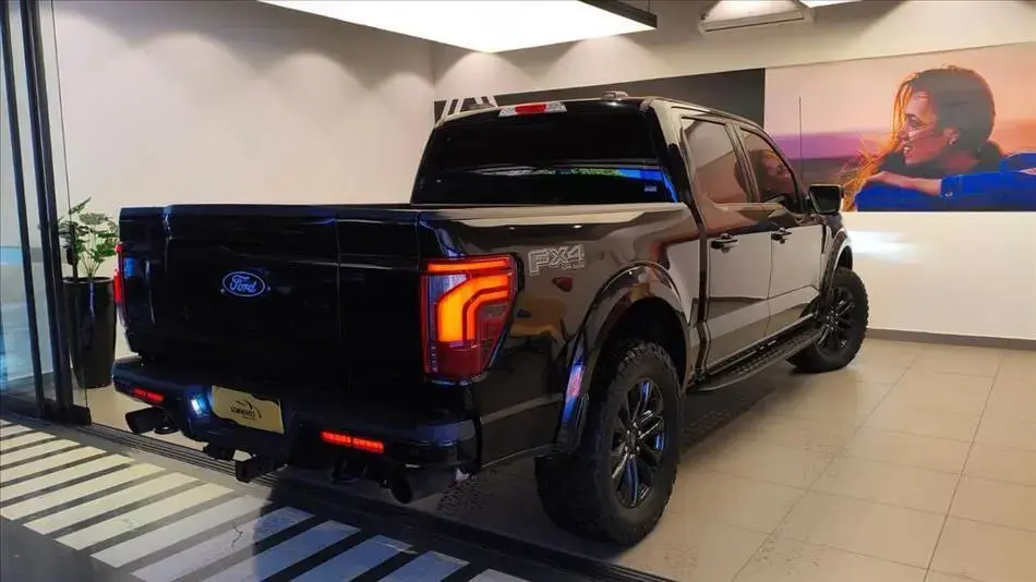 F-150 5.0 V8 Gasolina Cd Lariat Black Fx4 Automático 3