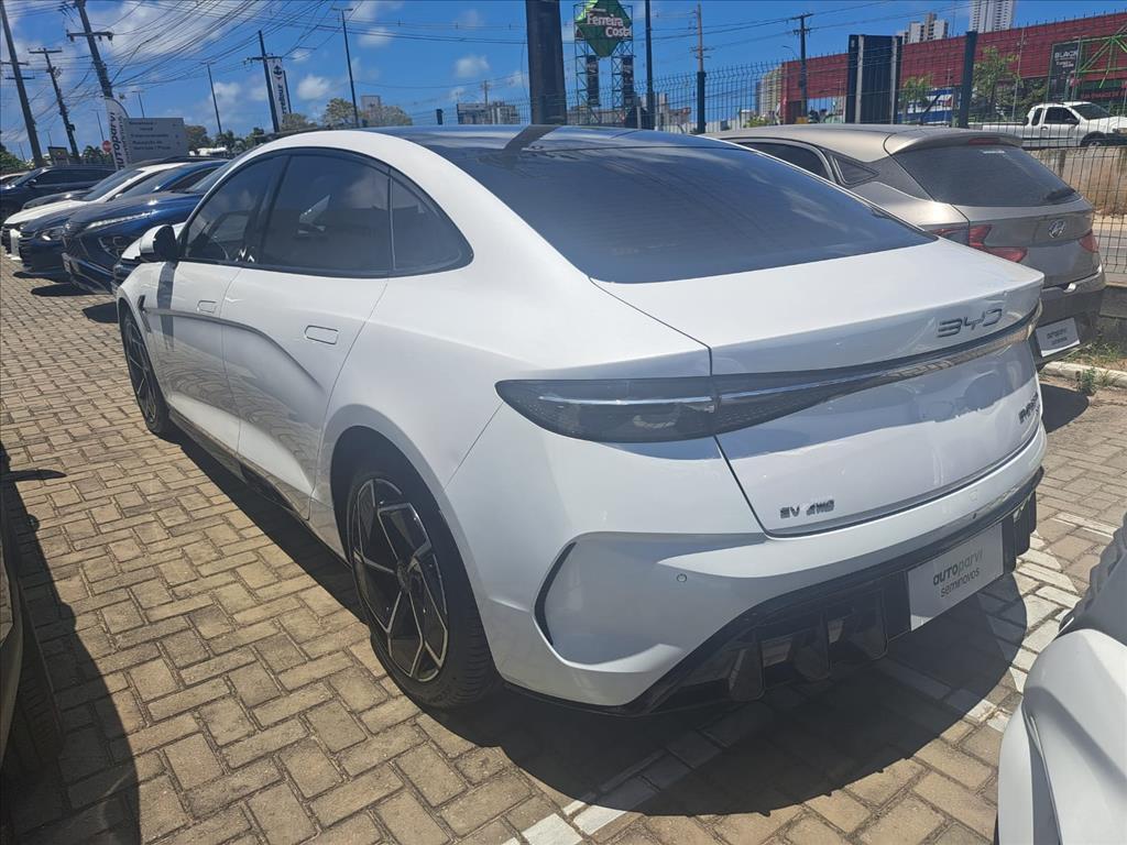 Byd SEAL